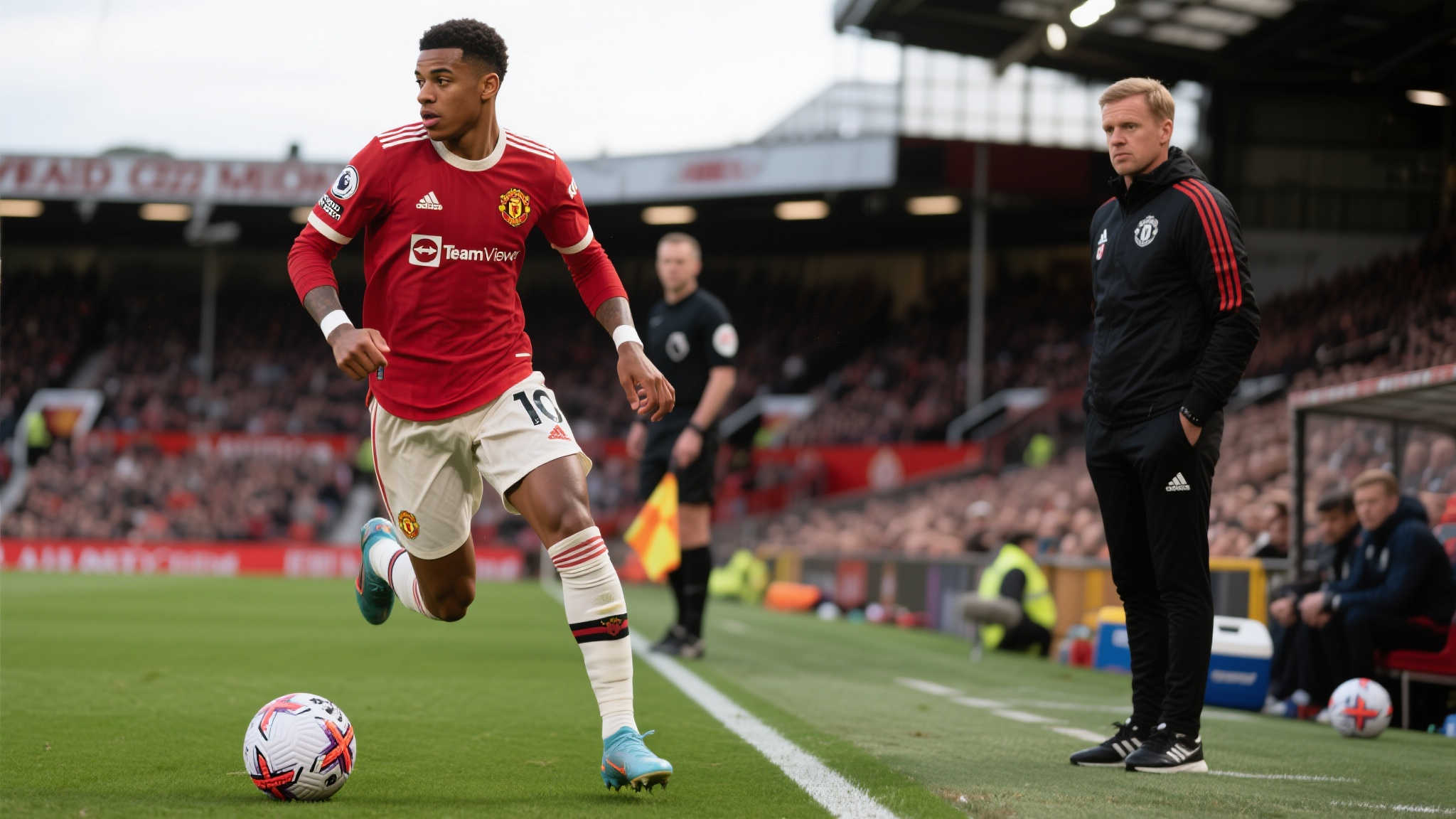 与其巴萨高价追拉什福德，不如考虑潜力新星霍伊伦？